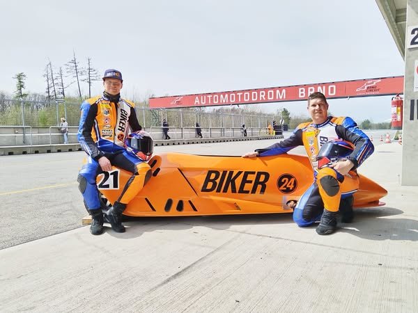 NFmoto riders and team at the track