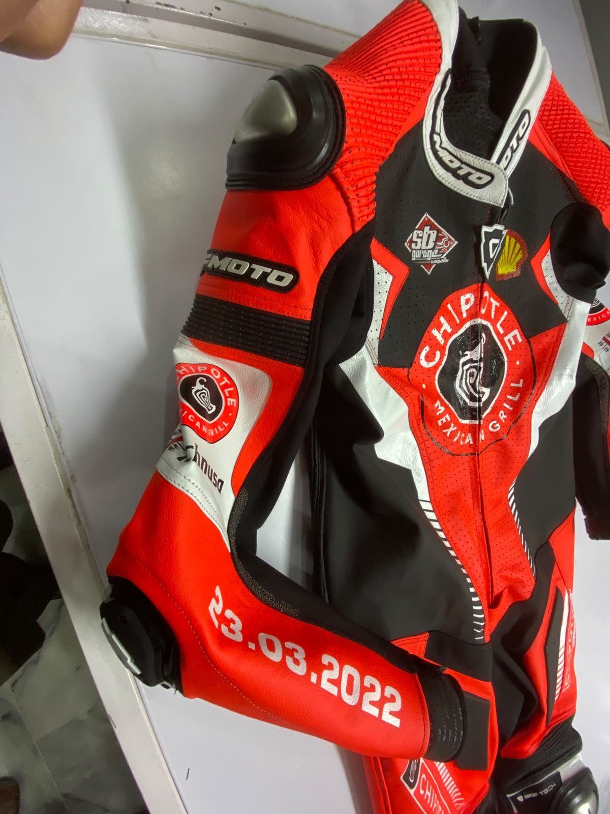 NFmoto custom leather race suit, detail view